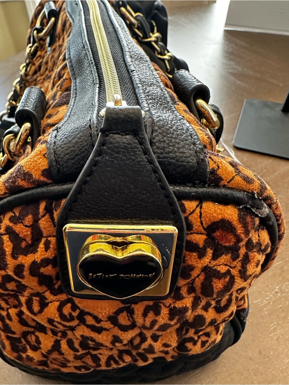 Betsey Johnson "Will You Be Mine" โค๏ธโ๐ฅ Leopard and Heart Quilted Satchel - Picture 6 of 16